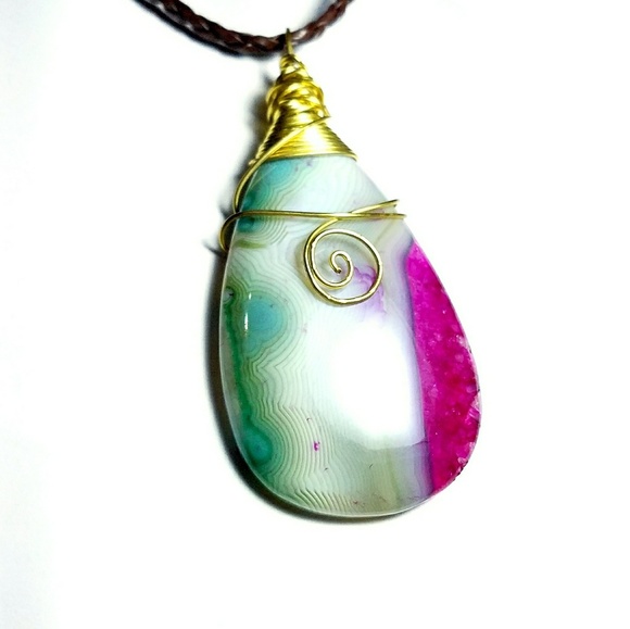 Necklace - agate wrapped in brass - Picture 4 of 6